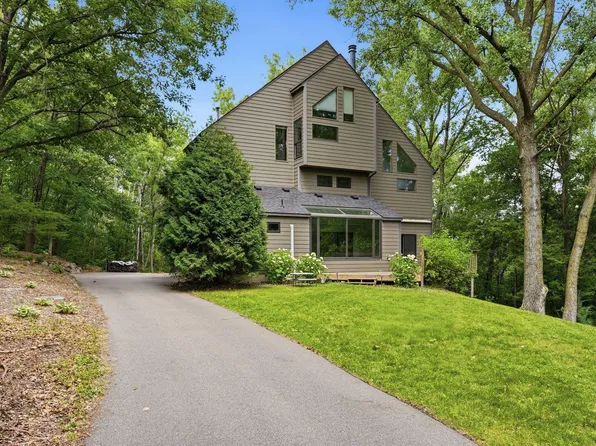 3601 Prestige Ln, Minnetonka, MN 55305
