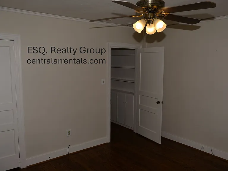 1120 N Taylor St — Photo 17