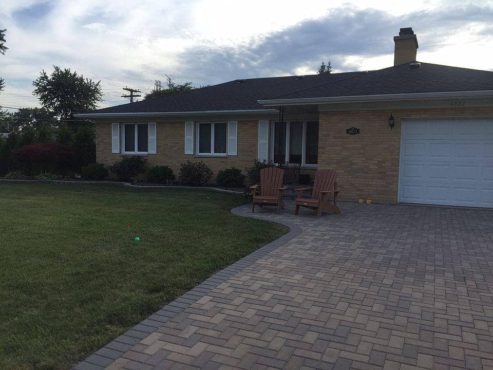1st image of 6822 N Kenneth Ave