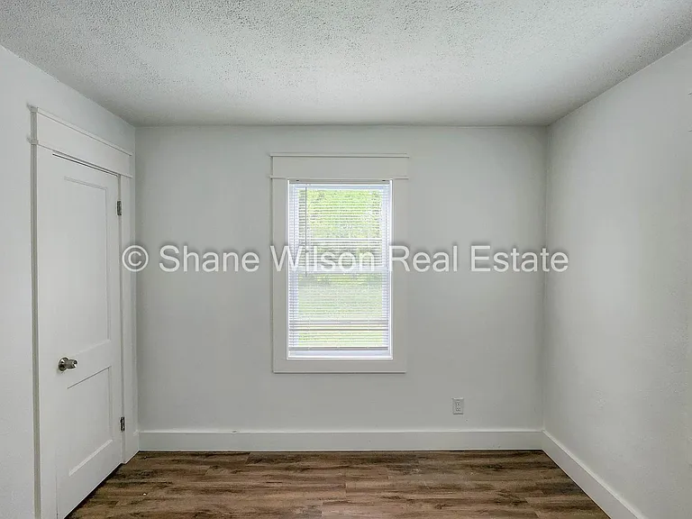 700 N Moore Rd — Photo 6