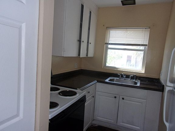 5th image of 345 5th Ave N APT 1