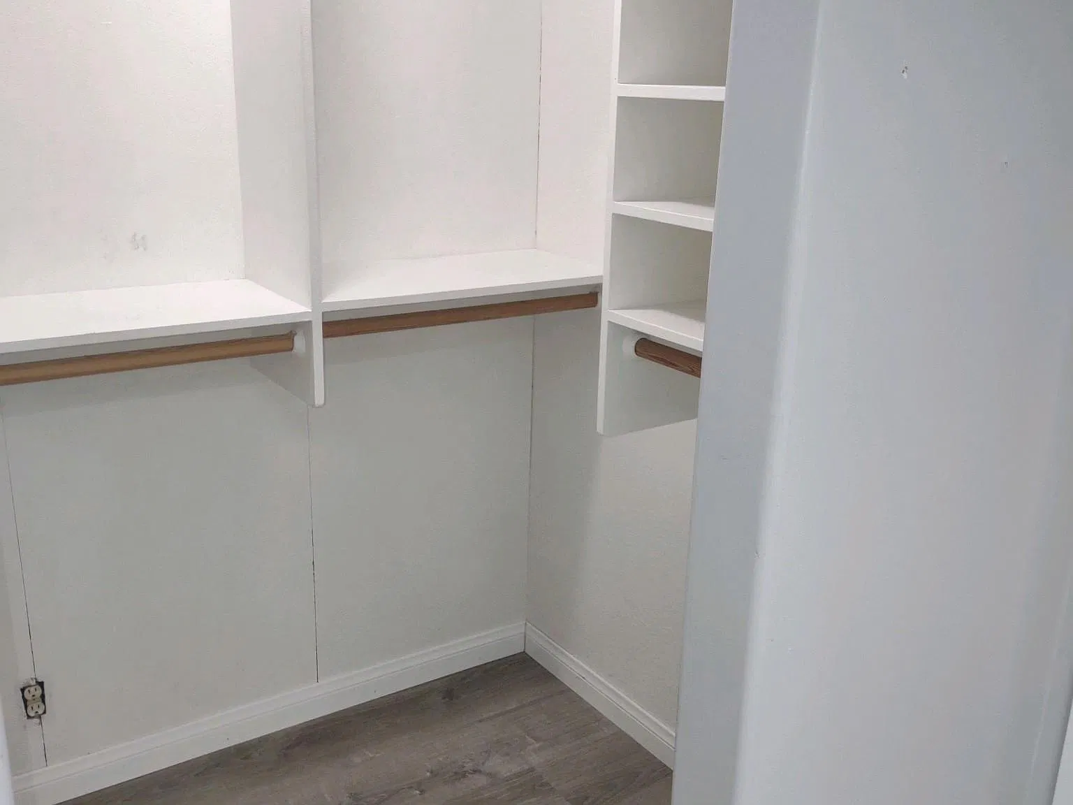 234 E Fern Ave — Photo 2