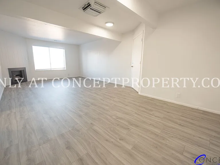 132 E 2nd Ave — Photo 39