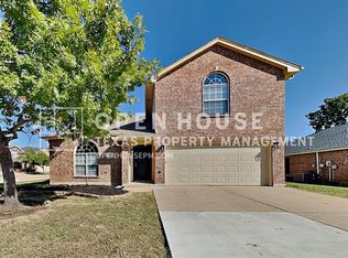 4901 Stirrup Way, Fort Worth, TX 76244