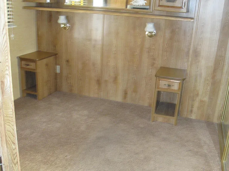 984 Acorn Dr — Photo 14