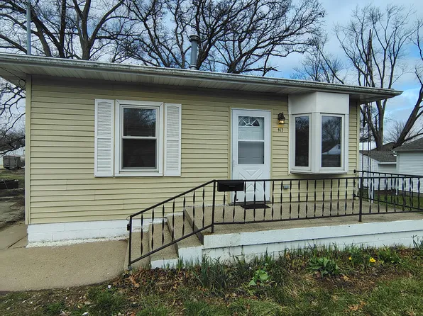 912 Hayes Ave, South Beloit, IL 61080