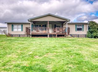 205 Spring Hollow Rd, Marion, VA 24354