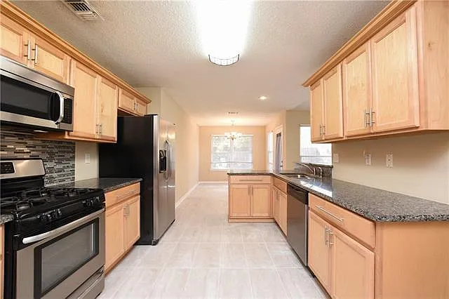 1618 Shylock Dr — Photo 9