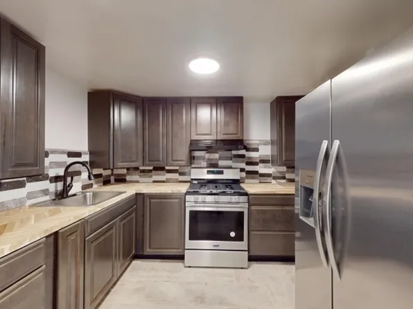 204 Philip Ave, Elmwood Park, NJ 07407