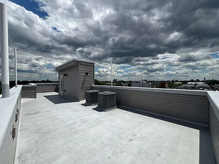 2439 N Marshall St #3 — Photo 13