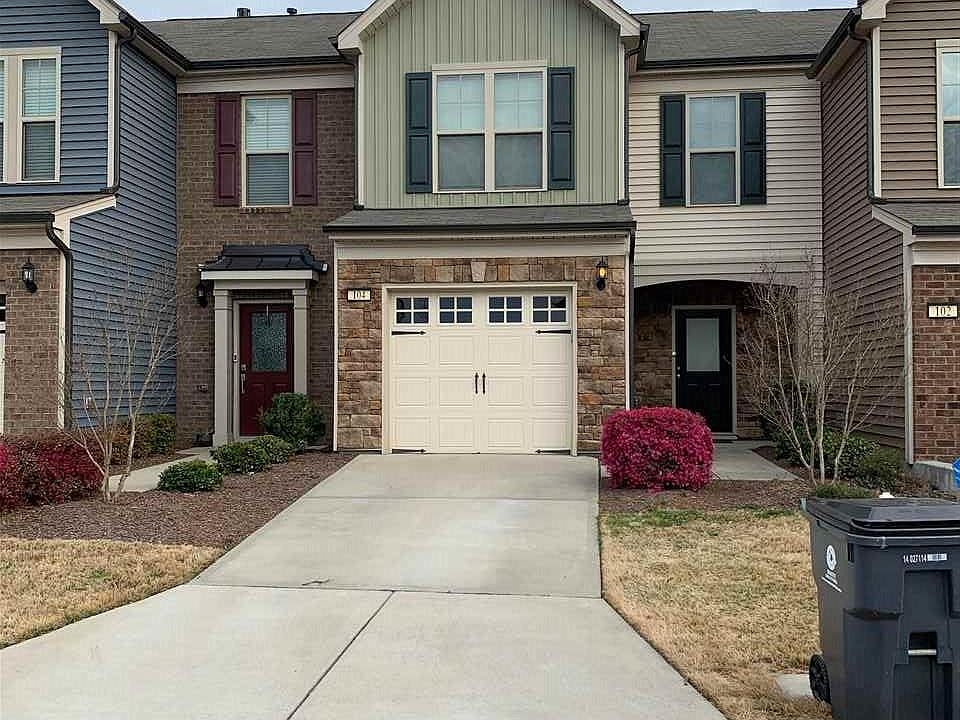 1st image of 104 Comptonfield Dr