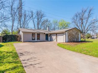 610 W Lovers Ln, Arlington, TX 76010
