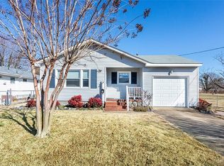 15 Connie St, Hampton, VA 23664