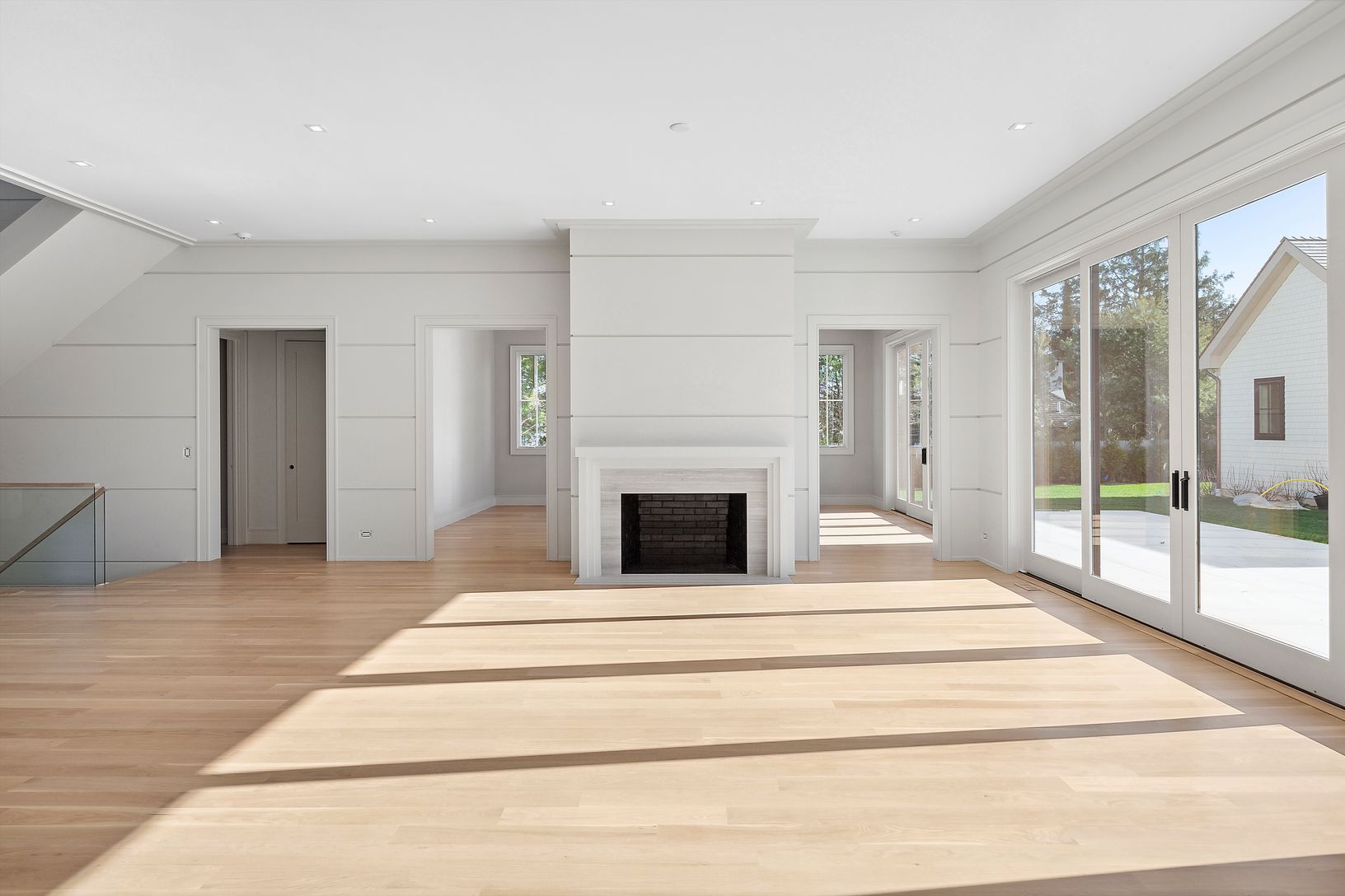  Living room with Fireplace