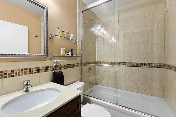 Sold by William Raveis Real Estate | media 3