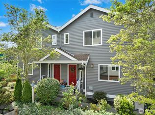 520 Walnut St APT 3, Edmonds, WA 98020