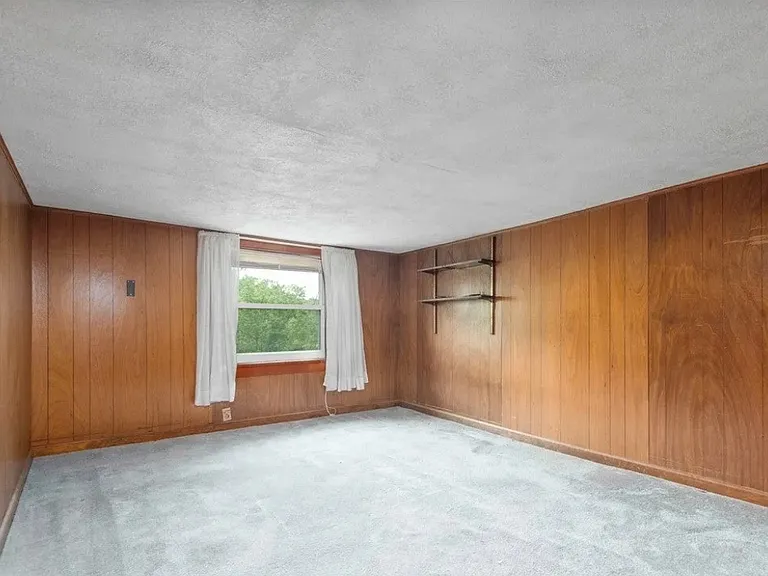 Cole Rd — Photo 11