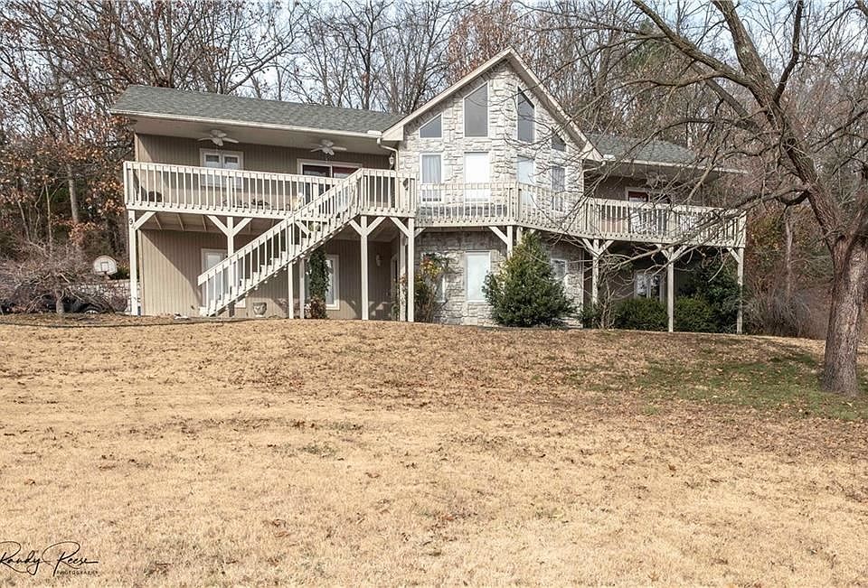 1st image of 94 Mayfair Dr