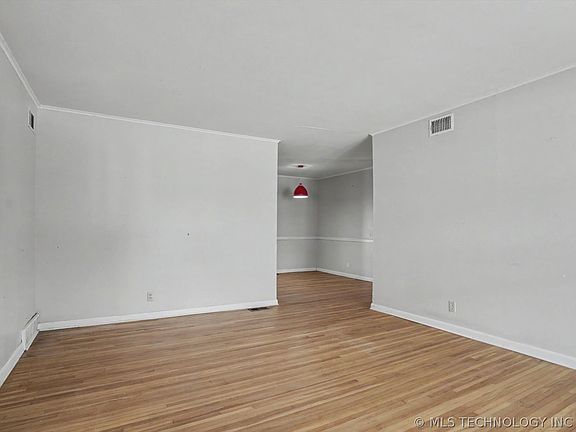 4th image of 2613 S Joplin Ave