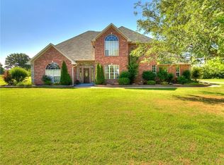 3330 Wakefield Ln, Choctaw, OK 73020