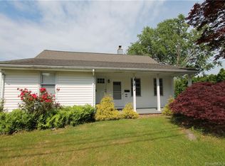 204 Wakelee Ave, Stratford, CT 06614
