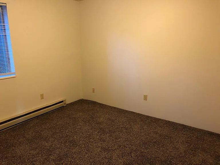 500 NE Maiden Ln #8 — Photo 6