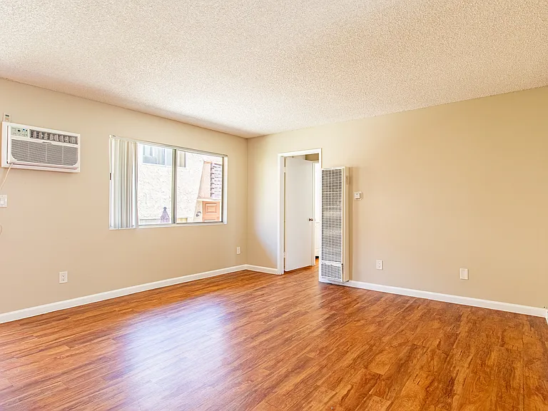 Northgate Apartments — Photo 25