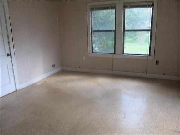 2nd image of 616 5th St
