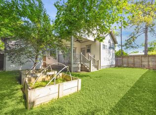 1833 Tabor St, Houston, TX 77009