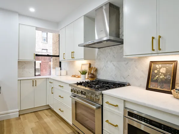 473 West End Avenue image 4 of 10