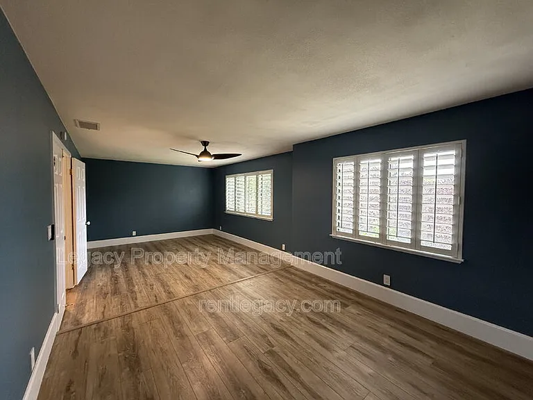 3209 Serra Way — Photo 19