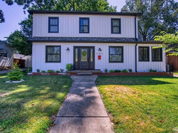 762 S Saint James Blvd, Evansville, IN 47714