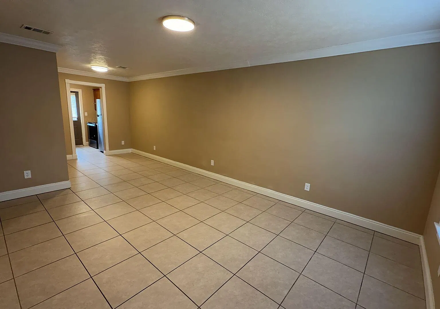 2 bed, 900 sqft, $1,295 — Photo 3