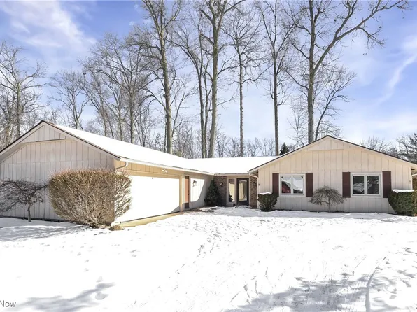 4897 N Barton Rd N, North Ridgeville, OH 44039