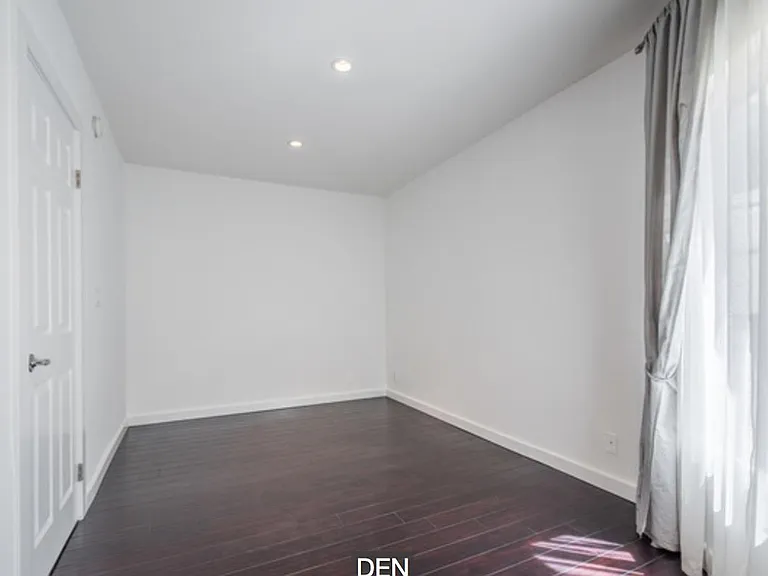 141 S Clark Dr #329 — Photo 15