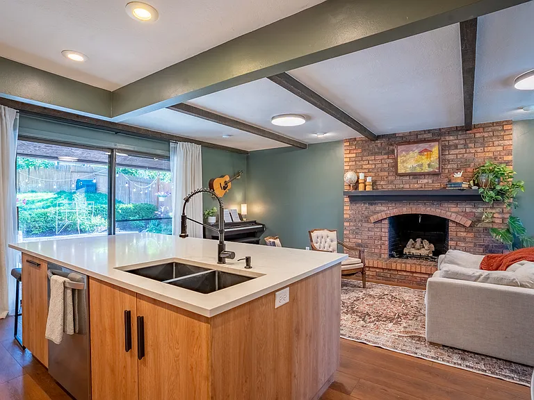 1041 Lamplighter Dr — Photo 27