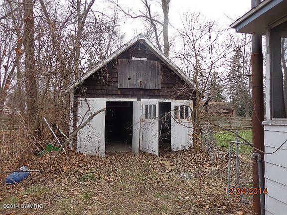 2nd image of 12 Myrtle Ave