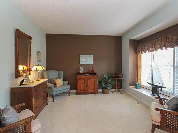 4th image of 8050 Saint Patrick Dr