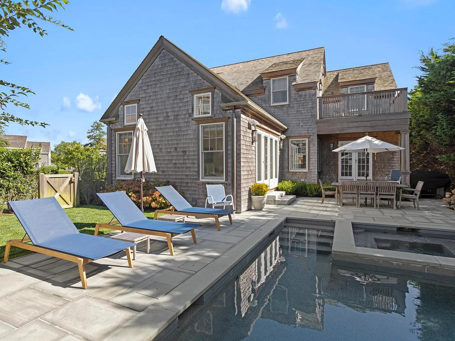 6 bed, 8.0 bath, 4017 sqft, $37,000 — Photo 2