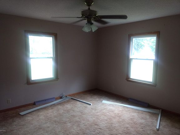 5th image of 644 N Lincoln Ave
