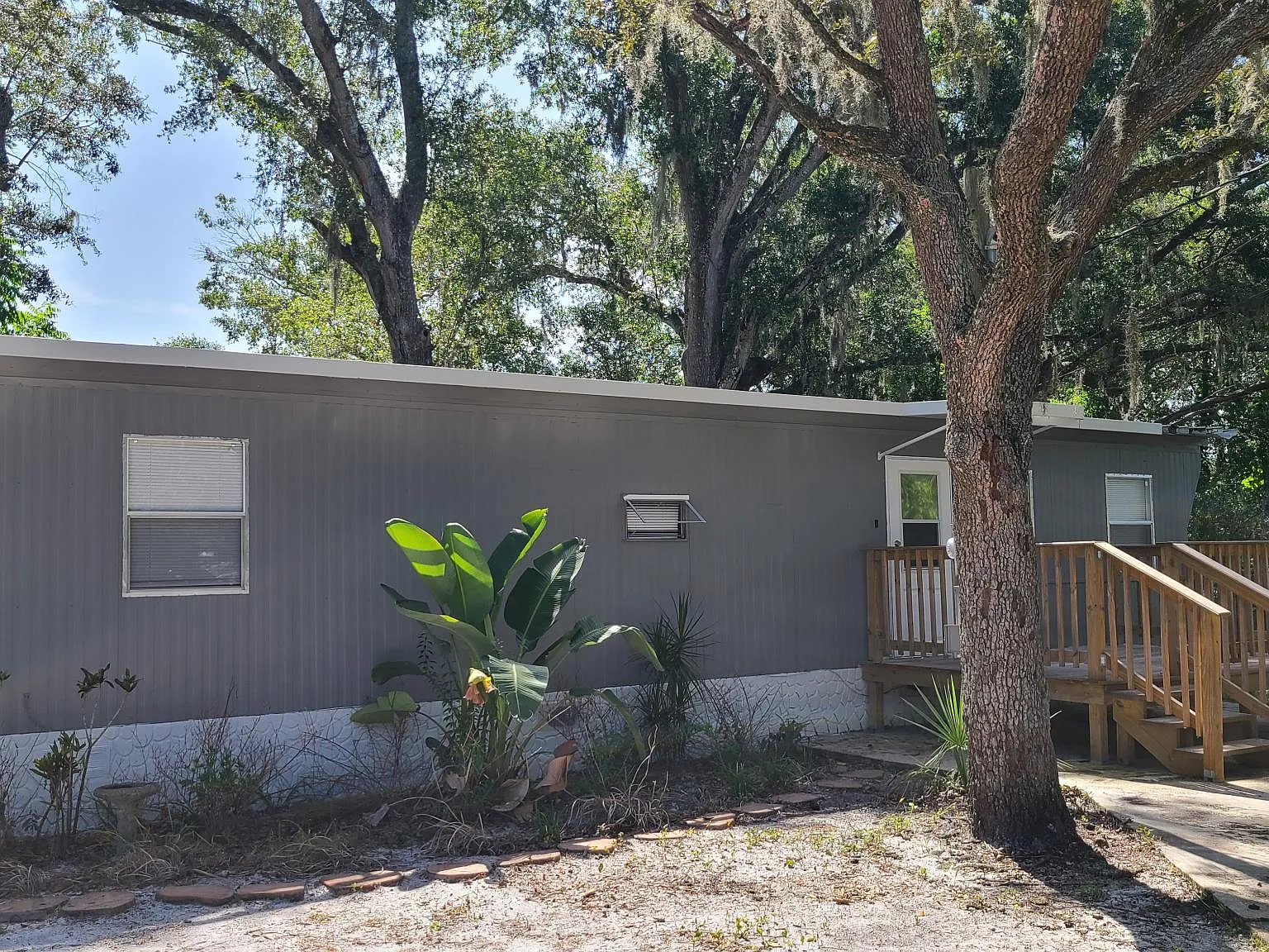 2 bed, 640 sqft, $1,350 — Photo 2
