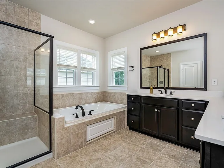 1702 Stevensan Dr — Photo 10