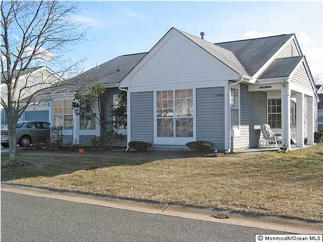 1st image of 1096 Canterbury Drive #B