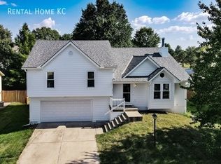 12414 S Parker Ter, Olathe, KS 66061