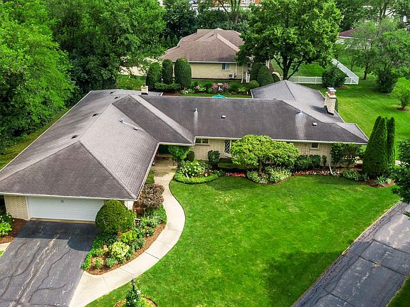 2nd image of 10 Calle View Dr