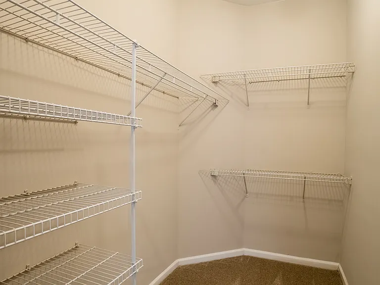 Oaks at Normandy Apartments — Photo 4