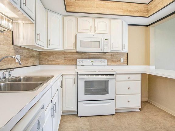 5th image of 820 Lincolnway W APT 311