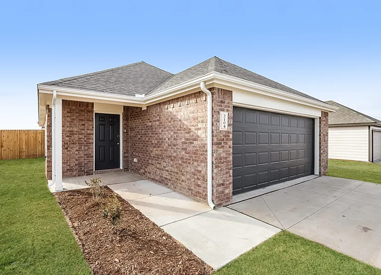 2104 Crimson Lake Blvd — Photo 3