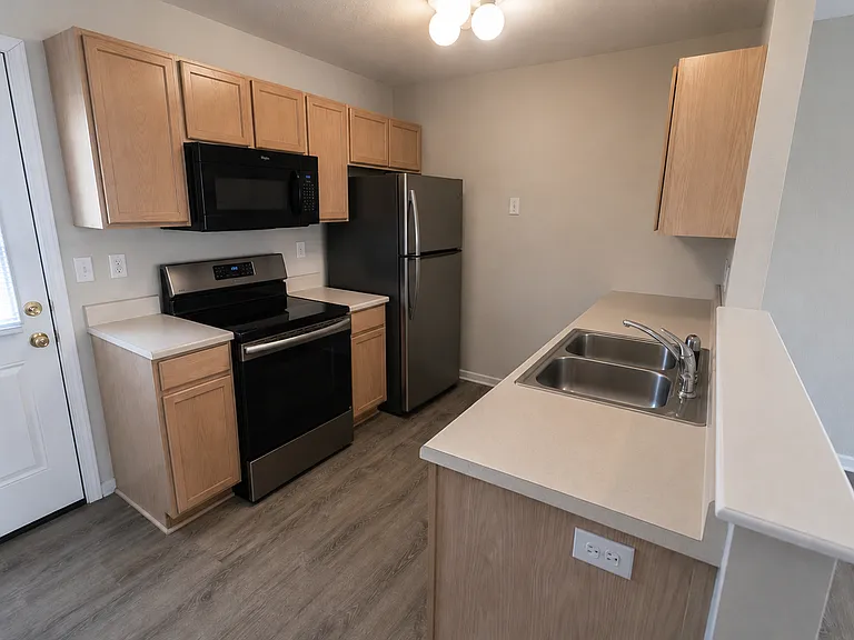 4307 Derby Ridge Dr — Photo 4