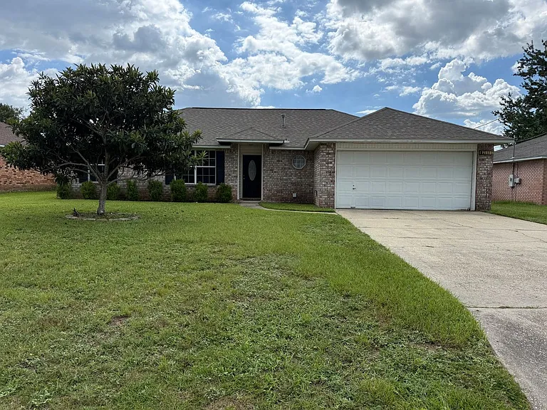 2111 Coral Creek Dr — Photo 1